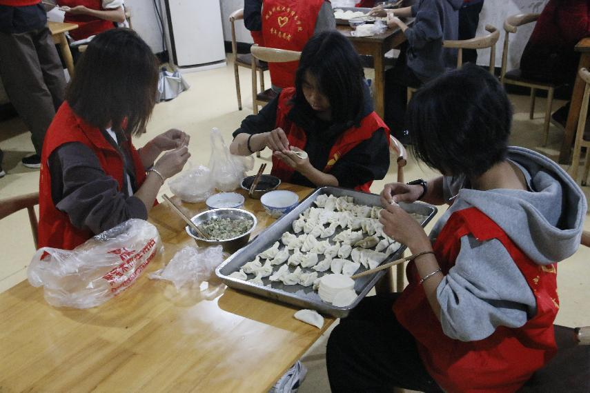 e80ec7962d36419a9864be159d172171.png taptap官方网站
