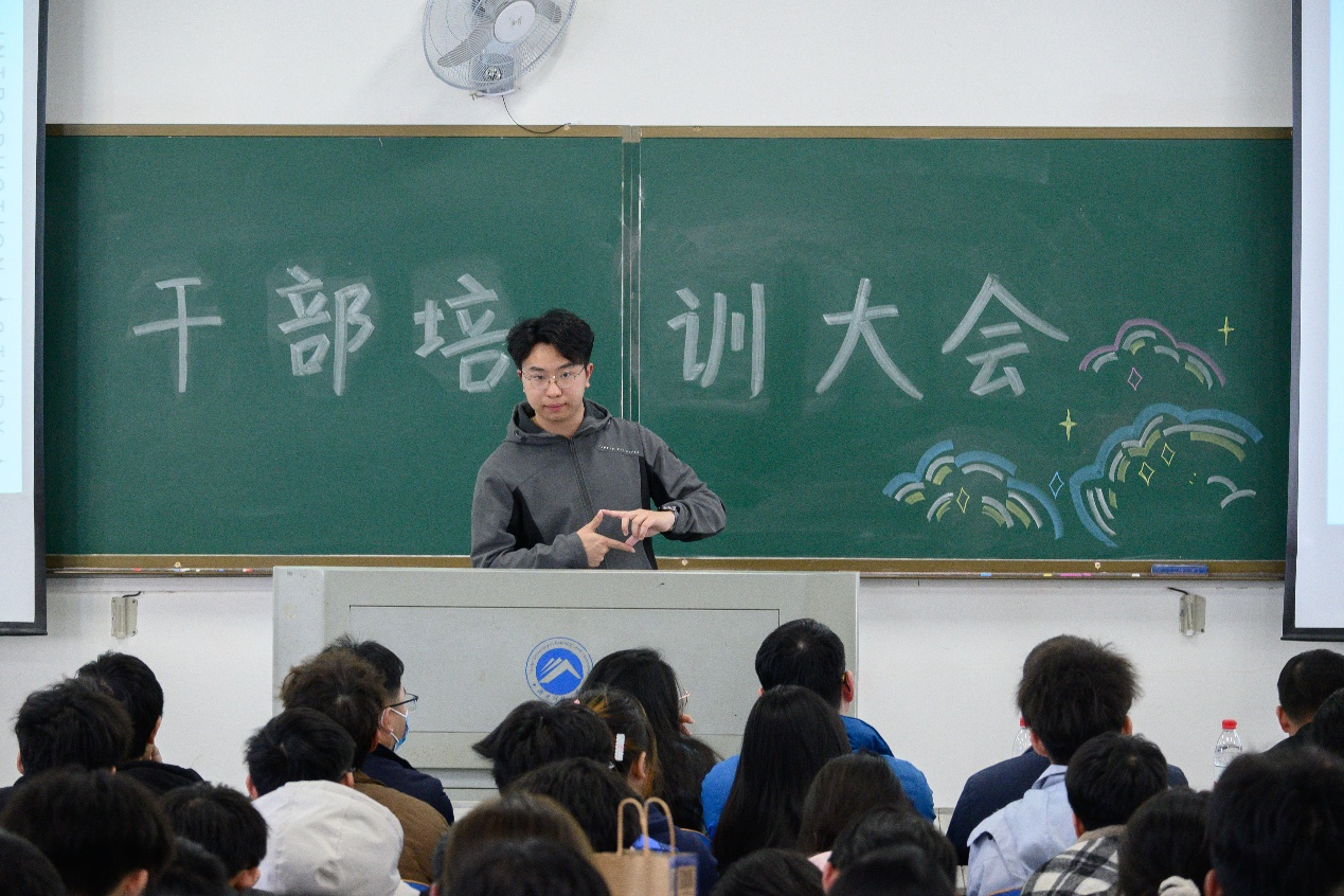 f41c5a6701b54eb0a4f27c1645c9a0cc.png taptap官方网站